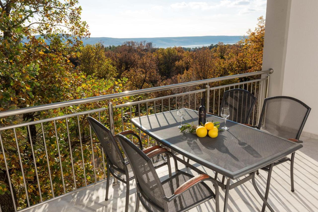 Apartmani Villa Paulo Starigrad Paklenica Dış mekan fotoğraf