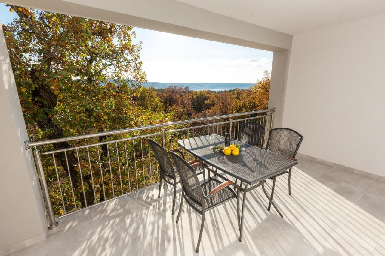 Apartmani Villa Paulo Starigrad Paklenica Dış mekan fotoğraf