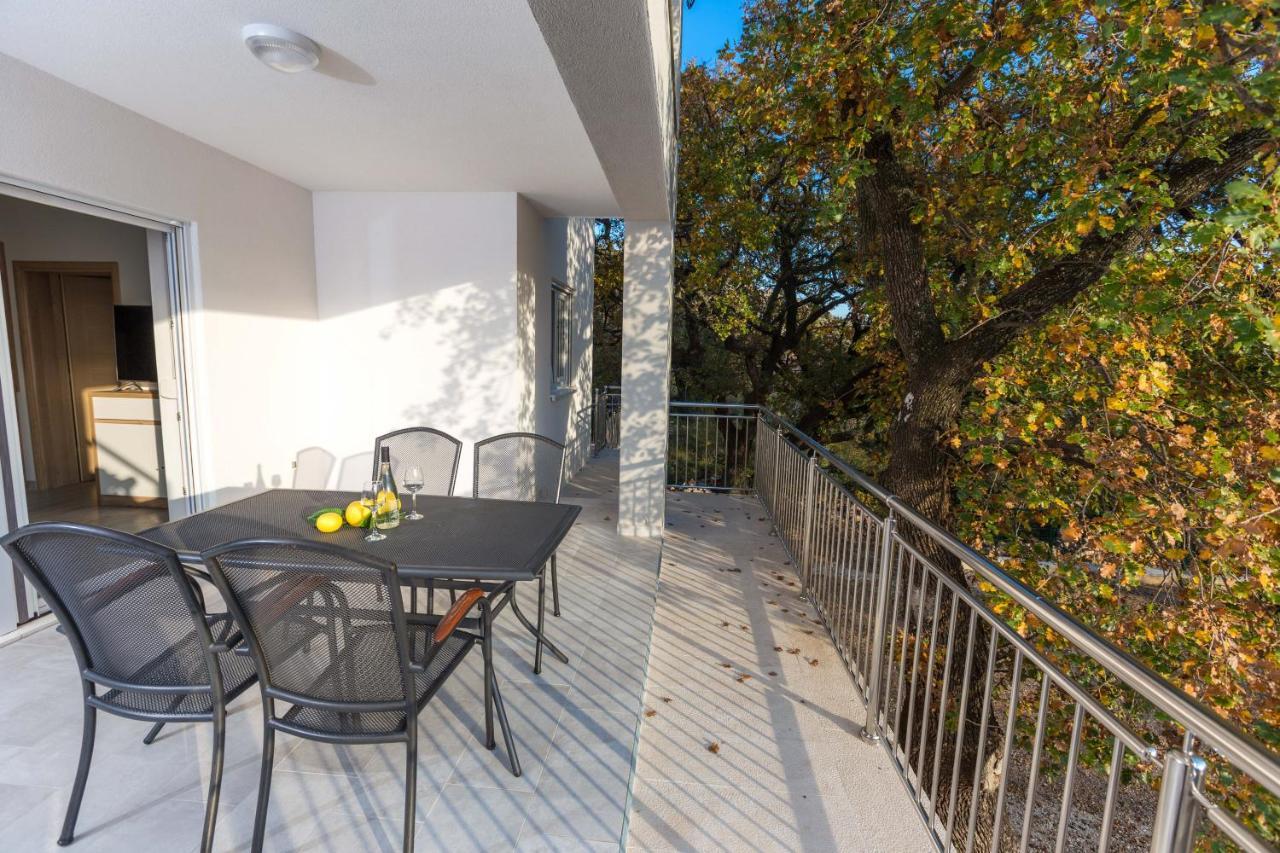 Apartmani Villa Paulo Starigrad Paklenica Dış mekan fotoğraf