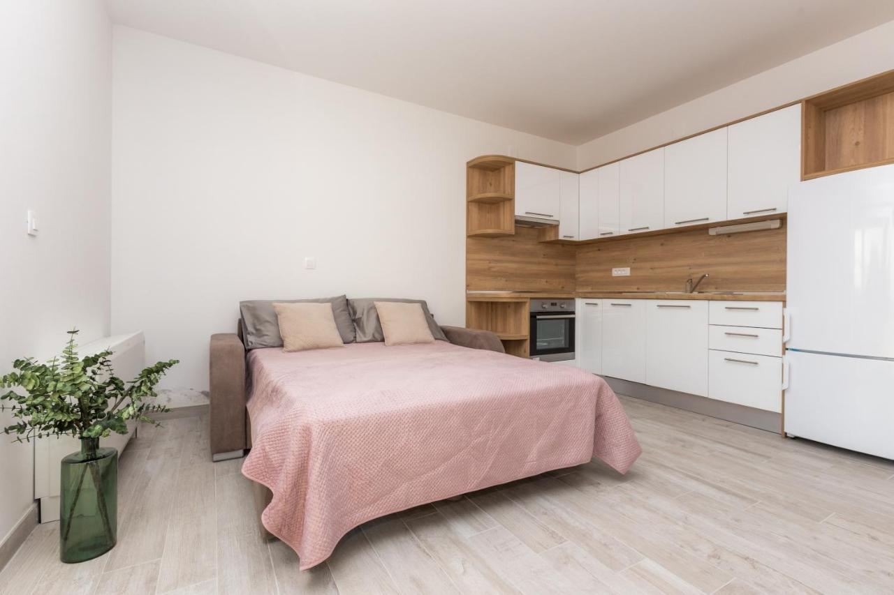 Apartmani Villa Paulo Starigrad Paklenica Dış mekan fotoğraf