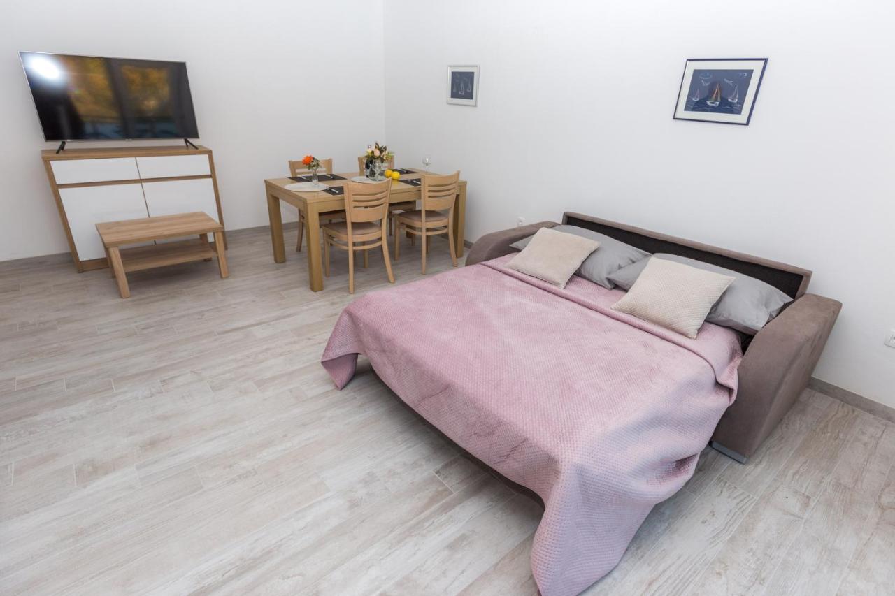 Apartmani Villa Paulo Starigrad Paklenica Dış mekan fotoğraf