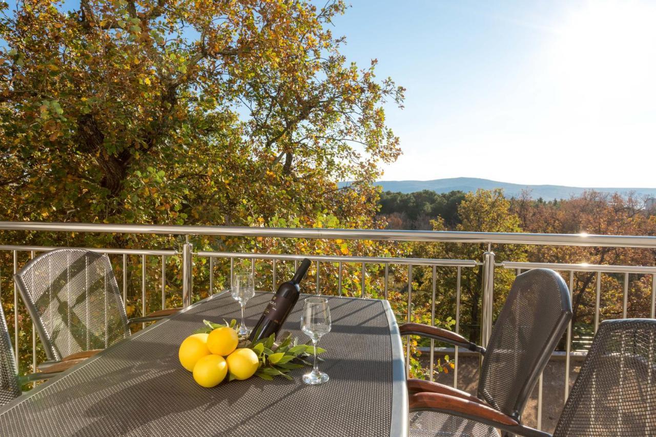 Apartmani Villa Paulo Starigrad Paklenica Dış mekan fotoğraf