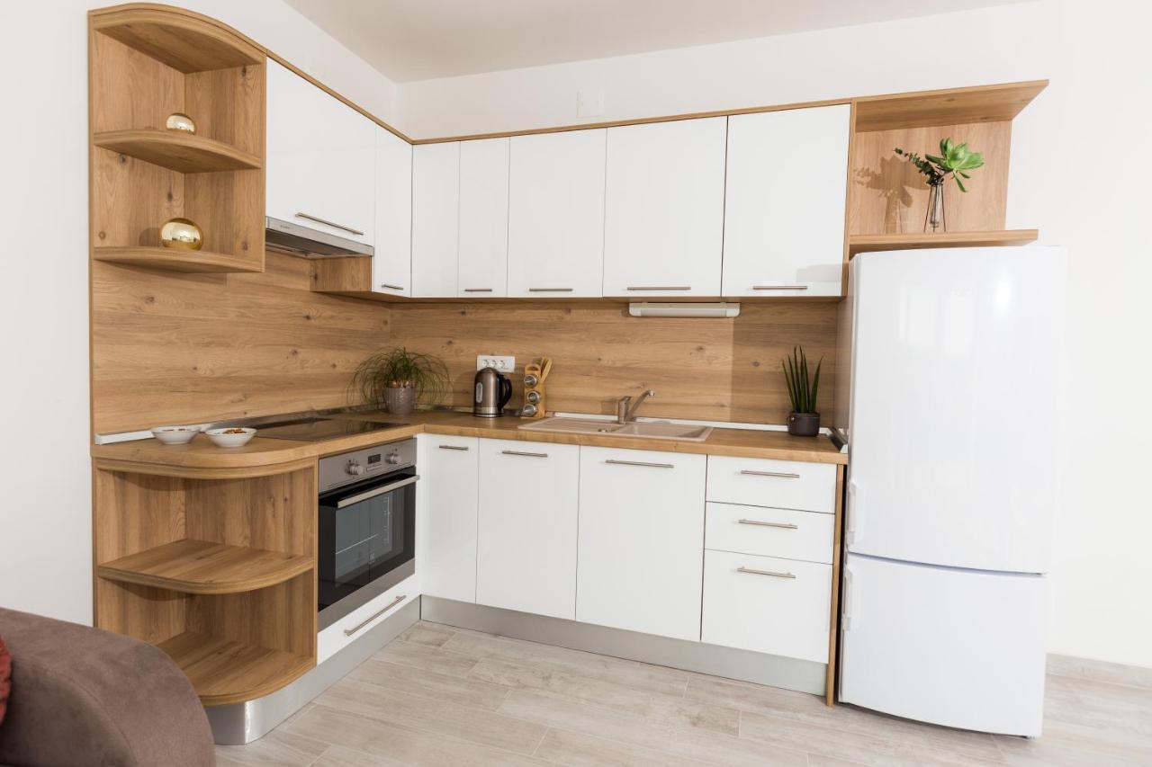 Apartmani Villa Paulo Starigrad Paklenica Dış mekan fotoğraf
