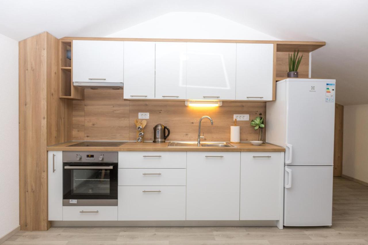 Apartmani Villa Paulo Starigrad Paklenica Dış mekan fotoğraf